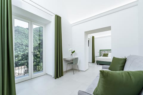 Bed, Living room, Photo of the whole room, Seating area, Bedroom