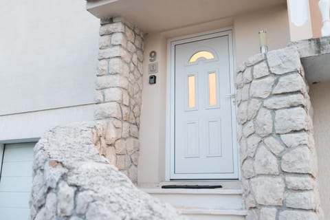 Dimora 2 BDR apartment with free private parking Apartment in Zadar