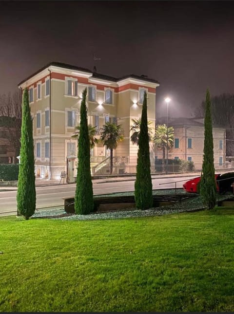 Property building, Night, Natural landscape, Garden, Garden view, Parking