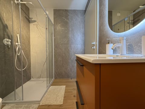 AlfieriB - Netflix-Parking-Supermarket-Centro Apartment in Bergamo