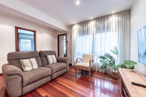 TV and multimedia, Living room, Decorative detail