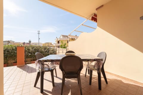 Patio, Day, View (from property/room), Balcony/Terrace, Dining area
