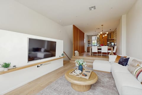 Sea & Stroll Abode House in Carlsbad