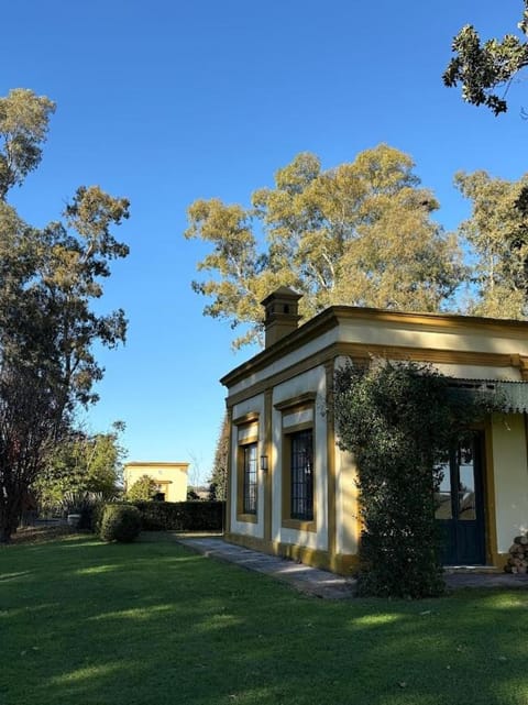 Property building, Natural landscape, Garden