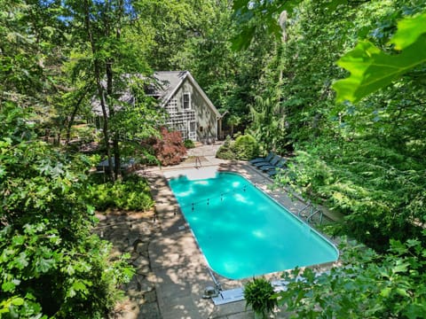 Oasis in the Woods House in Michiana