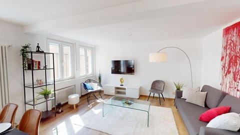TV and multimedia, Living room, Photo of the whole room, Seating area