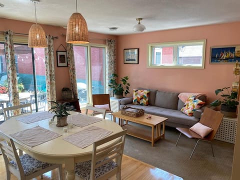 Pepin Marina Retreat Cottage Apartment with Deck Apartment in Pepin