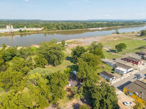 The Riverside Cottage Apartment in Arkansas