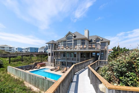 Dutch Treat House in Corolla