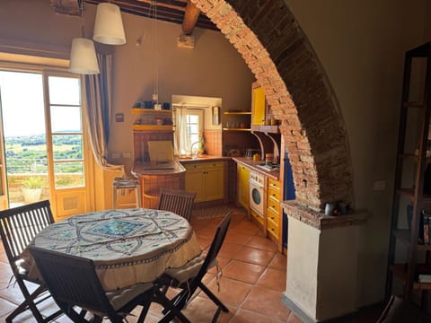 Balcony/Terrace, Kitchen or kitchenette, Dining area, oven, pet friendly