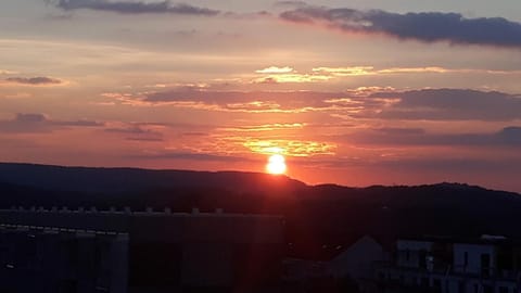 ogrodzone miejsce na kamper, przyczepę kempingową, postój Wohnwagen Rewal Campground/
RV Resort in West Pomeranian Voivodeship, Poland