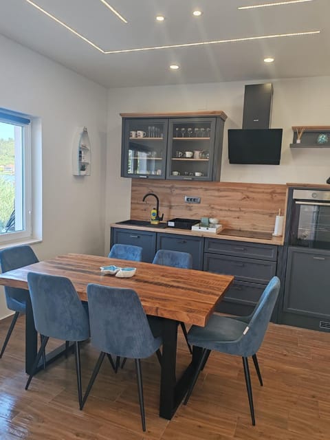 Holiday home Ilijaš with home gym House in Dubrovnik-Neretva County