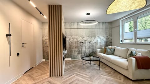 Flamingo - Luxury stay in Brama Portowa Apartment in Szczecin