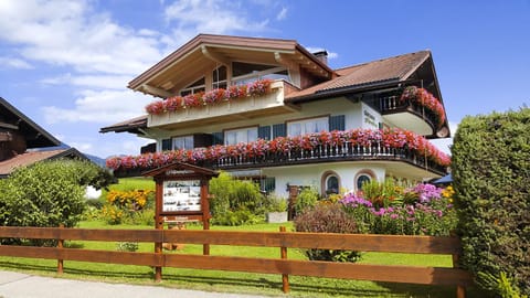 Gästehaus Alpenflora Apartment in Sonthofen