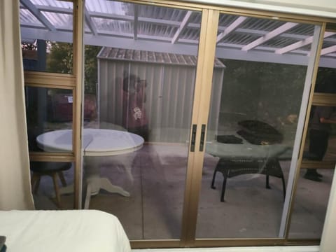 Small 3 bedroom Garden Chalet B House in Auckland