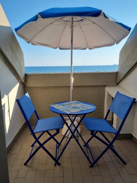 View (from property/room), Balcony/Terrace, Dining area, Sea view, Sea view