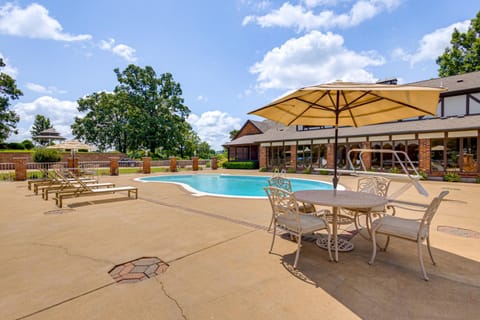 Gated 35-Acre De Soto Estate Pool, Lake and Patio! House in Ozark Mountains