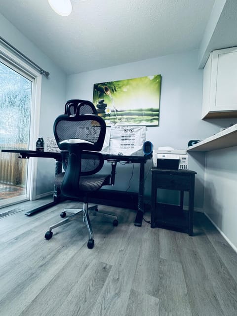 LUXURY 3BR Home Near IU & Downtown House in Bloomington