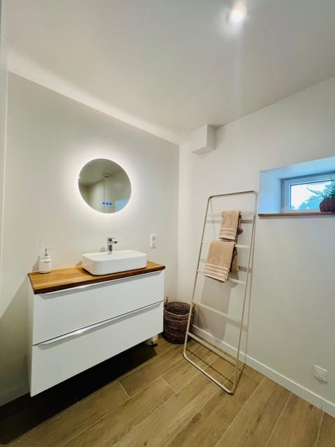 Le Domaine Du Hellen House in Pont-l'Abbé