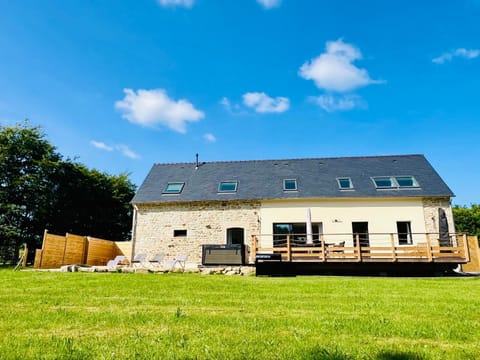 Le Domaine Du Hellen House in Pont-l'Abbé