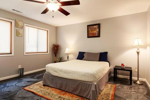 Fiddler on the Ridge-Woods, Wine and Wellness House in Kentucky