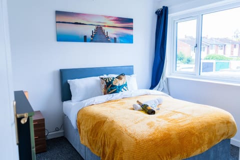Bed, Bedroom