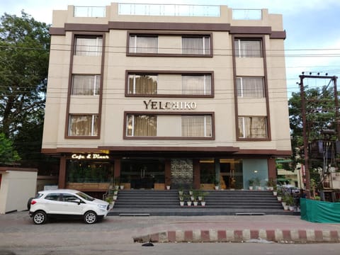 Facade/entrance, Day