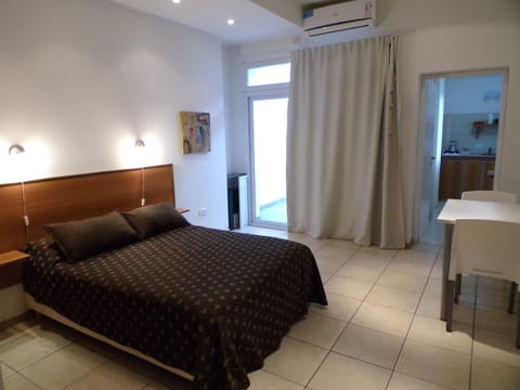 Day, Photo of the whole room