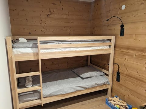 Chazelet - Avec terrasse et jardin Apartment in La Grave