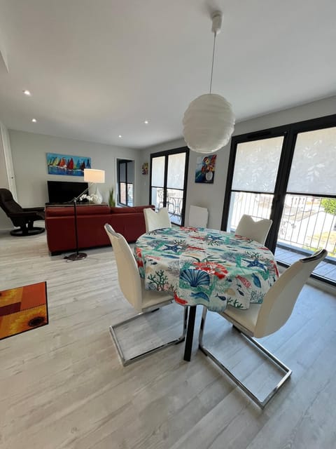 Keriolet appartement de standing centre ville 4p Apartment in Auray