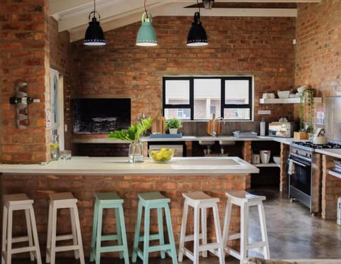 Low Tide 8 Sleeper Apartment in Western Cape