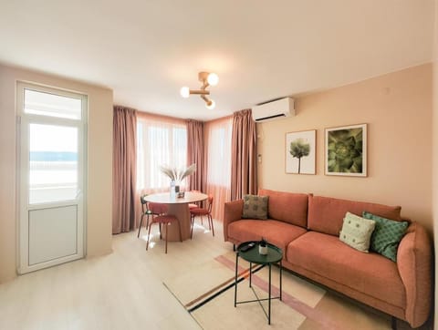 Living room, Dining area, air conditioner