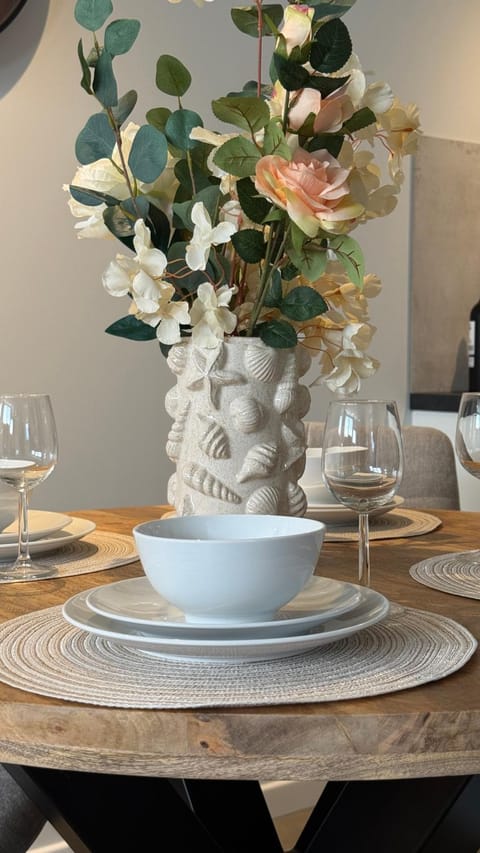 Food and drinks, Dining area