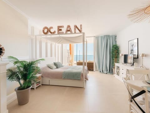 Living room, Sea view