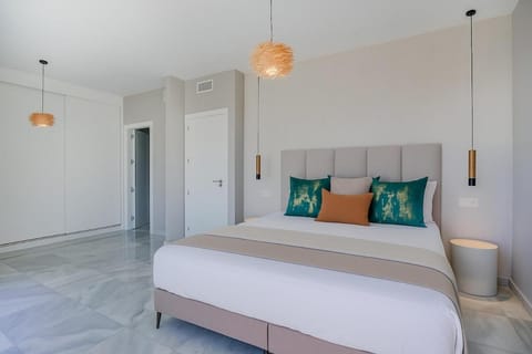 La Mairena Hills & Seaview House in Marbella