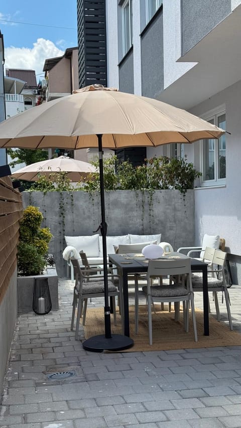 Garden, Garden view, Inner courtyard view