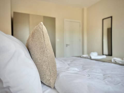 Photo of the whole room, Bedroom, towels