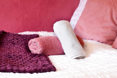 Beautiful 5Bedroom House - Contractors and Family near the Molineux stadium Vacation rental in Wolverhampton