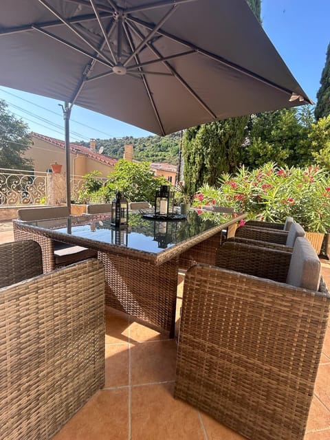 Balcony/Terrace, Dining area, Garden view