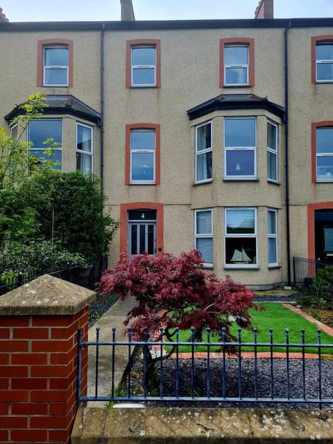 Property building, Spring, Garden, Garden view