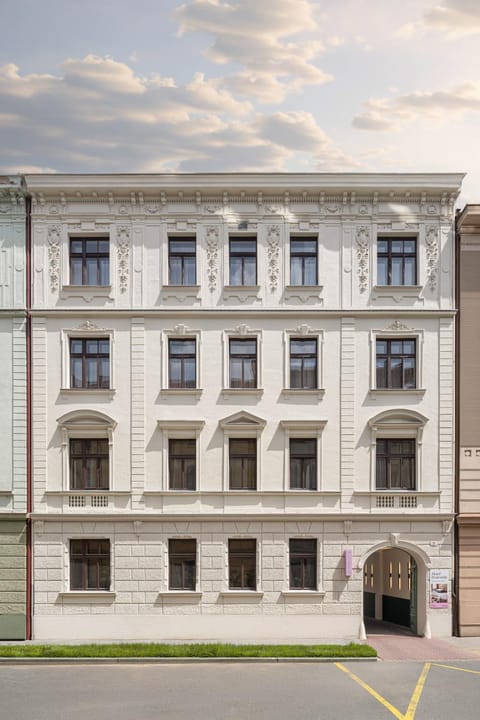 Property building, Day