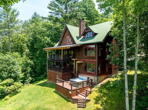 Luxury Three-Story Riverfront Cabin Rental for Groups in Blue Ridge Region of Georgia Cabin in Georgia