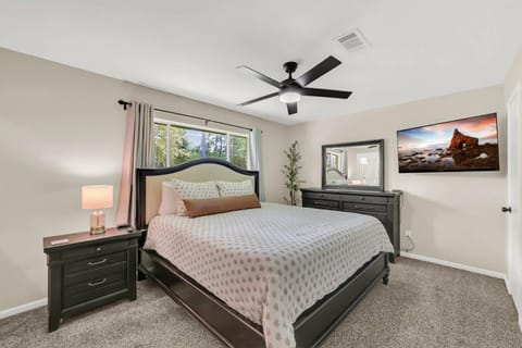 Glen Loch Dr House in The Woodlands