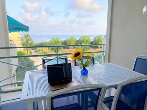 View (from property/room), View (from property/room), Balcony/Terrace, Sea view, Sea view, Swimming pool