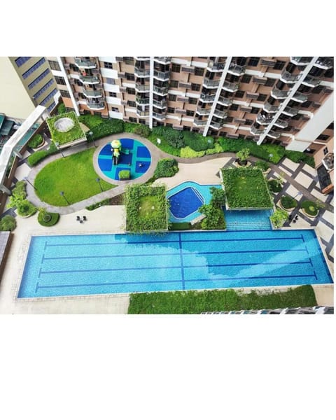 Day, Natural landscape, Swimming pool, sunbed