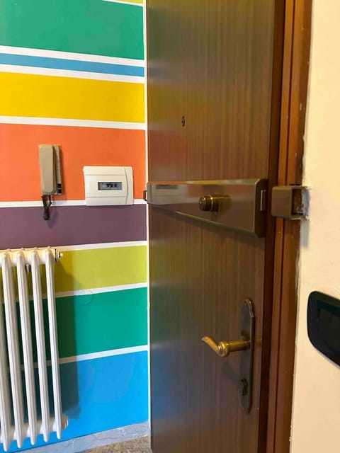 Casa Morgana Two-room apartment in the center overlooking the lake Apartment in Province of Brescia