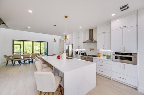 Walk to Celebration Park Naples Home with Pool! House in East Naples