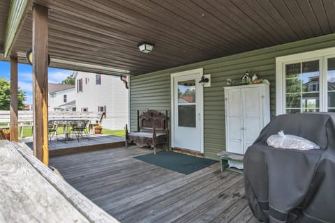 Home Port - Spacious Retreat in Prime Location home House in Davis