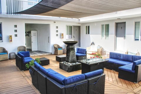 Patio, Seating area, On site, furniture