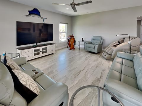 Play N Hooky House in Jamaica Beach